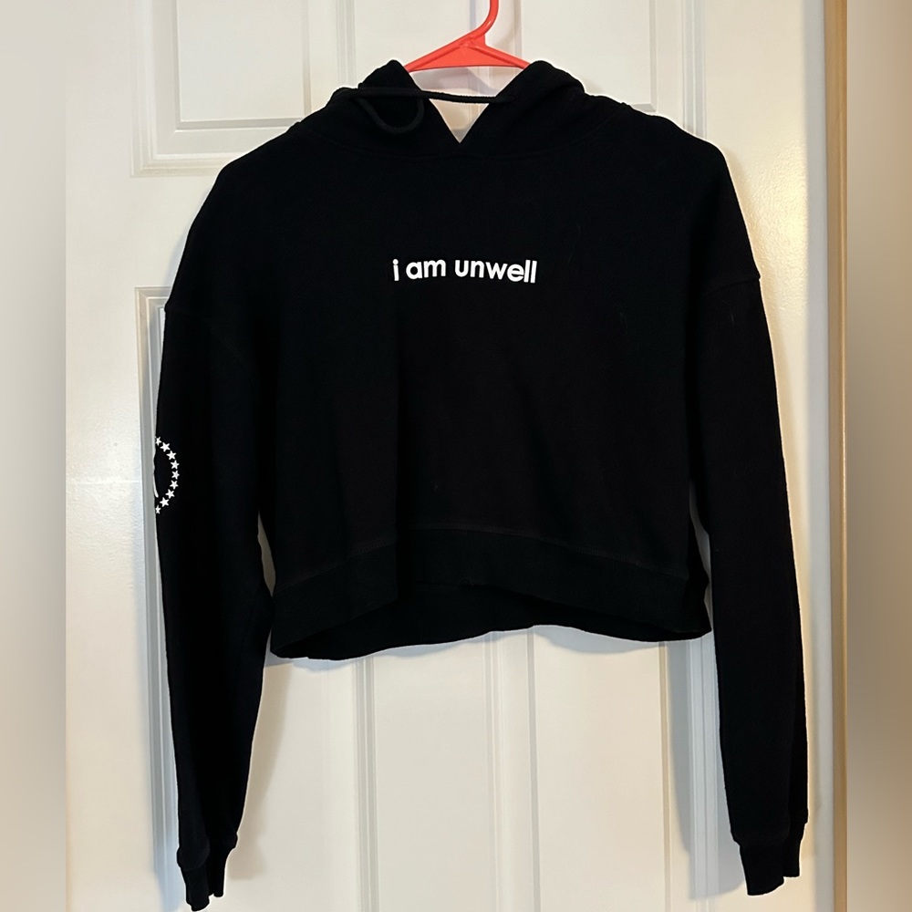 Call her daddy “i am unwell” cropped hoodie